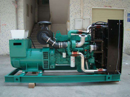 伊犁1100kw康明斯柴油发电机组